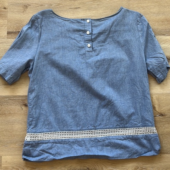 Ann Taylor Shirt - Picture 2 of 2